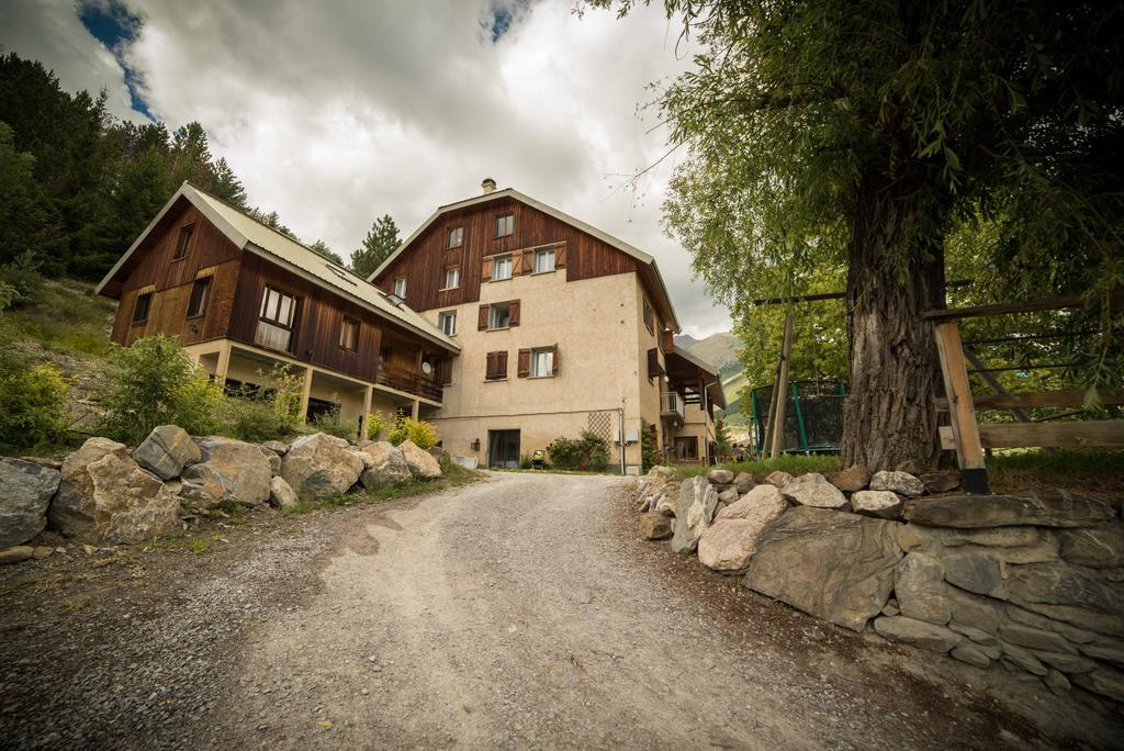 Chalet Les Moineaux Chambres D'Hotes Jausiers Exteriör bild